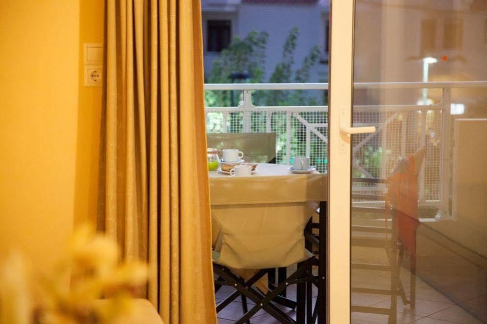 Blue Sky Apartment Agia Marina  Bagian luar foto