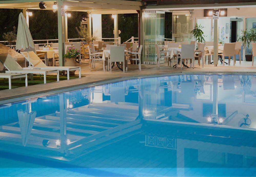 Blue Sky Apartment Agia Marina  Bagian luar foto